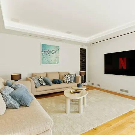 Generoso Luxury View In