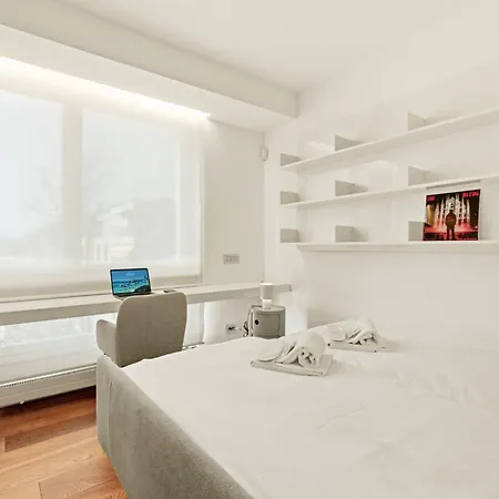 Generoso Luxury View In Apartman *